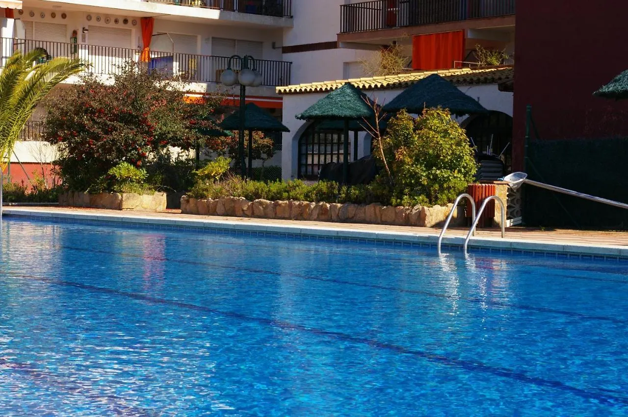 Studio De Un Solo Ambiente Con Terraza Y Piscina Y Tossa de Mar Spain